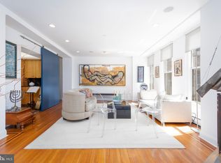 Rittenhouse Plaza, Philadelphia, PA 19103