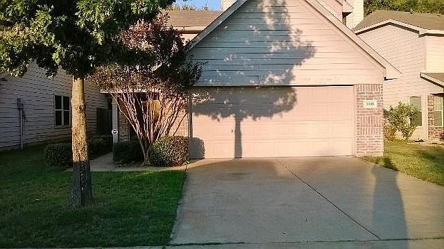 1st image of 3008 Saint Nicholas Dr