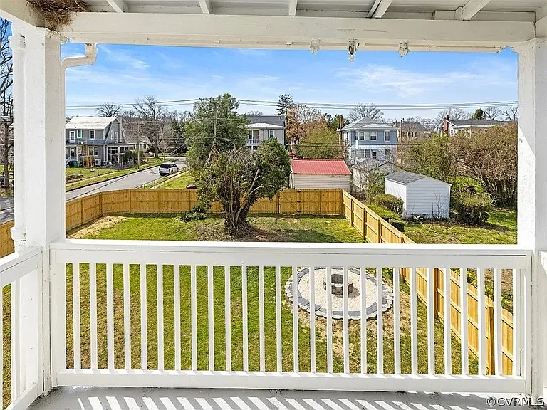 2900 Seminary Ave — Photo 11