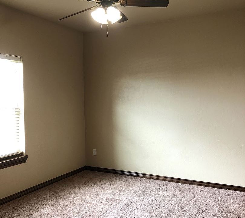 1st image of 101 Aspen Ln