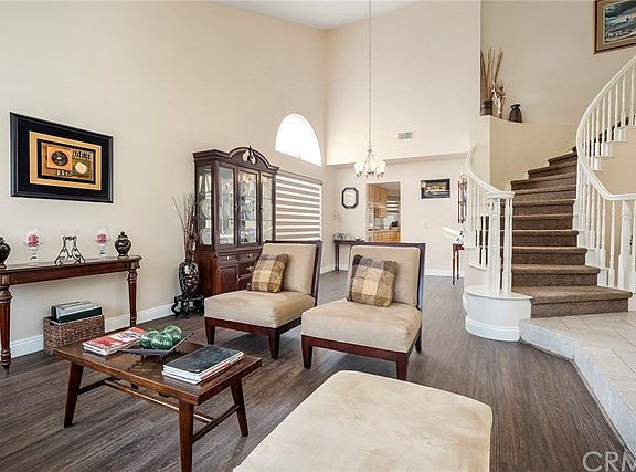 4th image of 7729 E Knollwood Dr