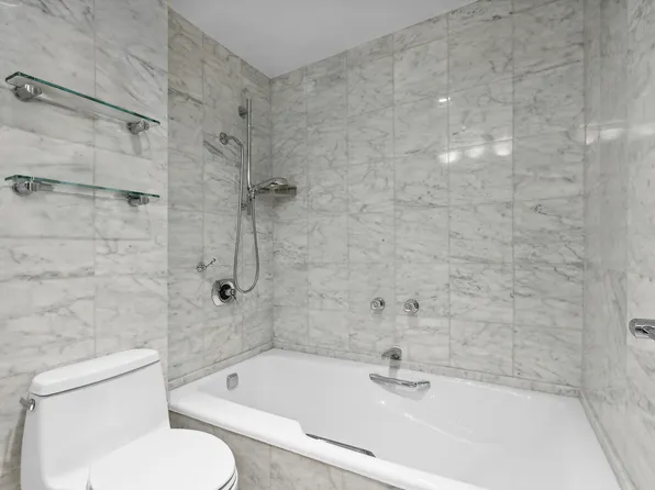 152 East 63rd Street image 19 of 22