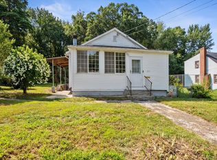 117 E Pershing St, Bloomfield, CT 06002