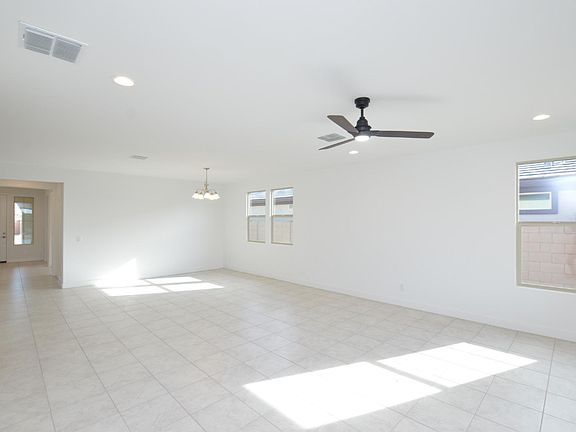 3rd image of 5104 N 81st Ave