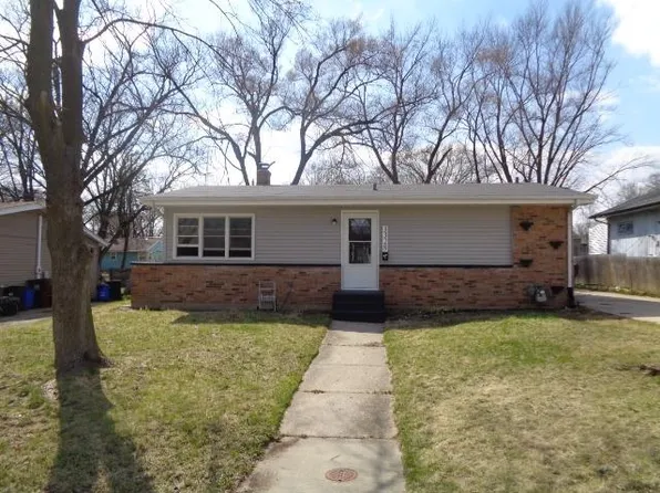 3328 Idlewood Ter, Rockford, IL 61101