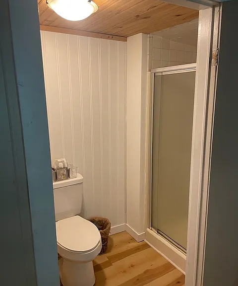2nd Bathroom