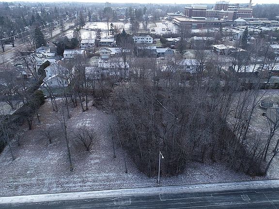2nd image of 13 Kelvin Ln
