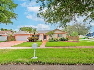 5842 SW 117th Ave, Cooper City, FL 33330