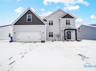 152 Avilyn Rd, Oregon, OH 43616