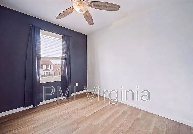 1651 Mantane Arch — Photo 17