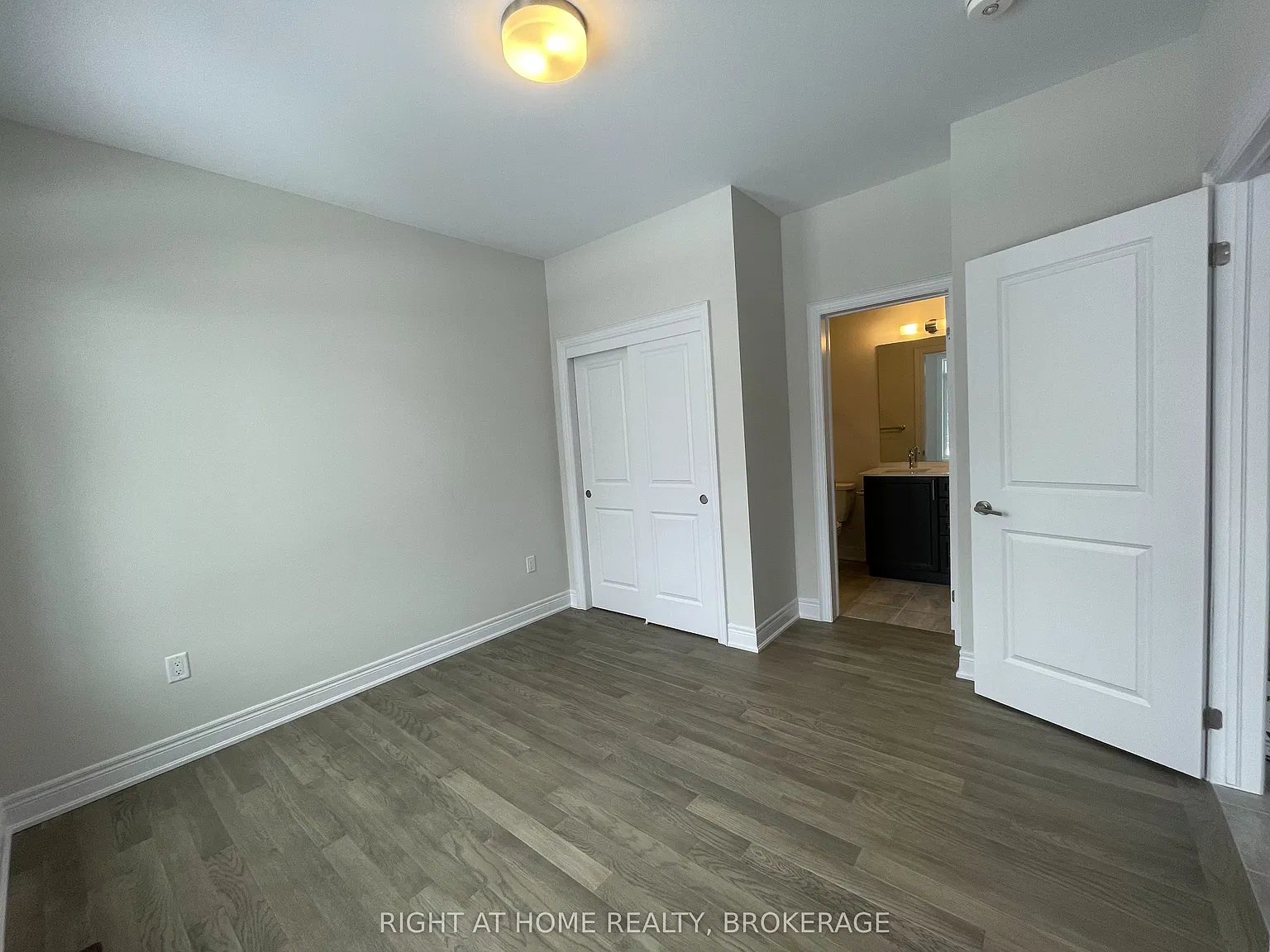 4 bed, $3,800 — Photo 3