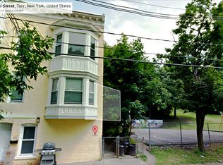 130 9th St #1, Troy, NY 12180