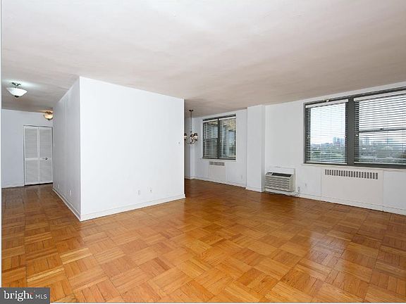 4th image of 2601 Pennsylvania Ave APT 526