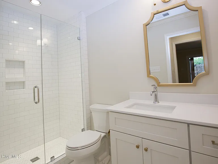 131 Racquet Ln — Photo 68