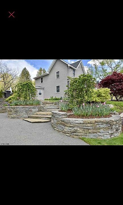 2nd image of 225 Russia Rd