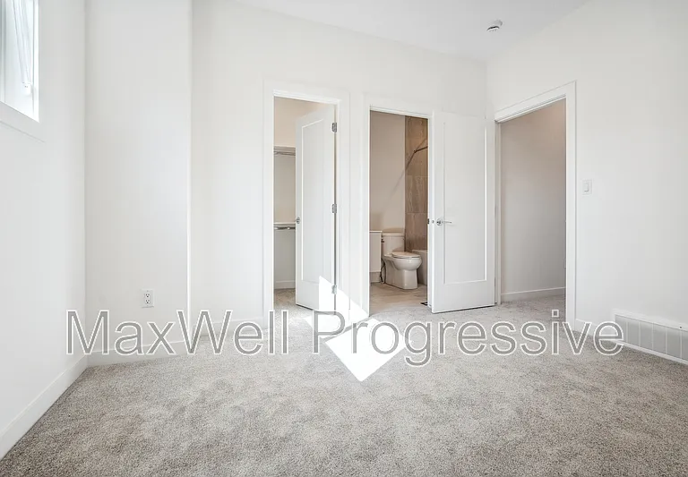 65th Ave NW #9121 — Photo 8