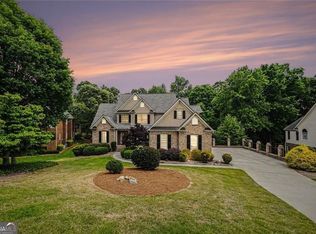 4621 Chartwell Chase Ct, Flowery Branch, GA 30542