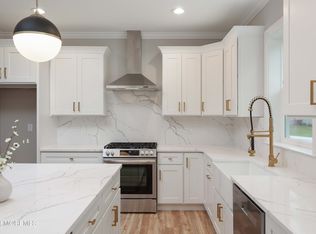 12 Pine Tree Dr, Bayville, NJ 08721