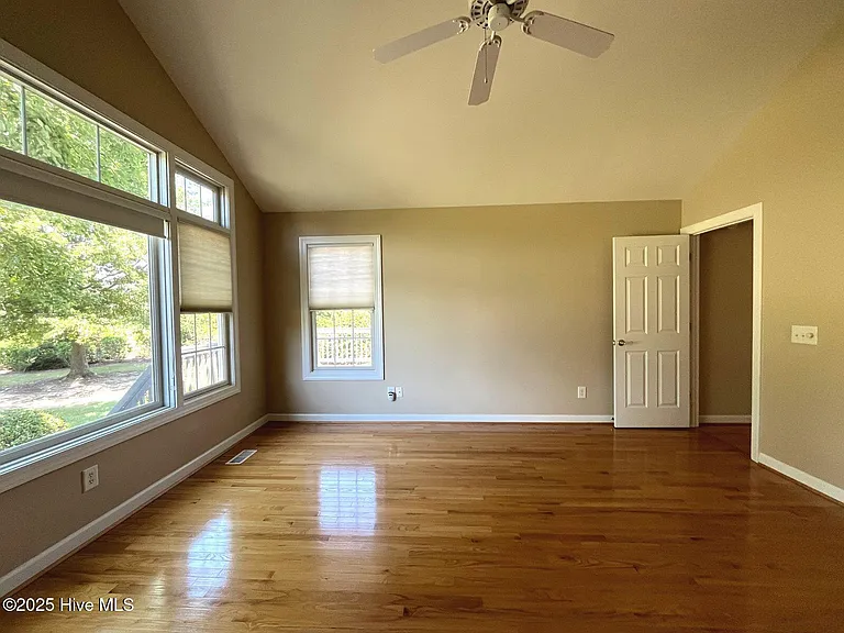 150 Starland Ln — Photo 18