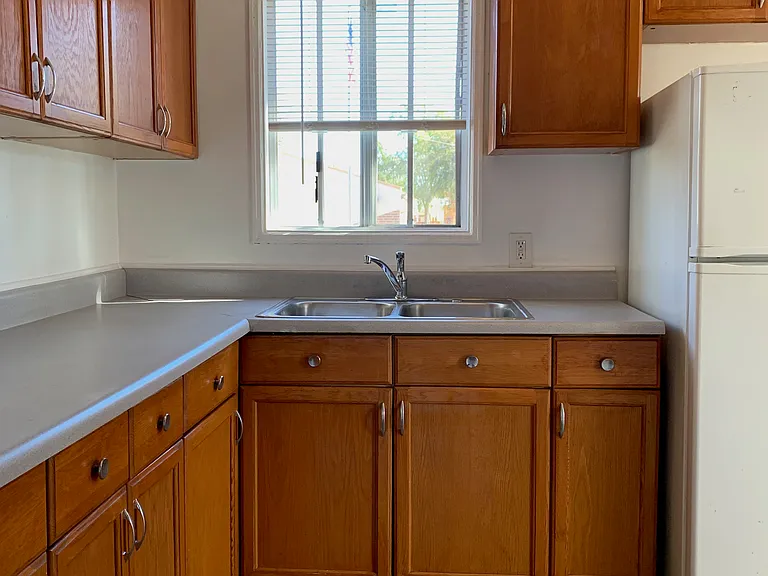 4137 Chevy Chase Dr — Photo 13