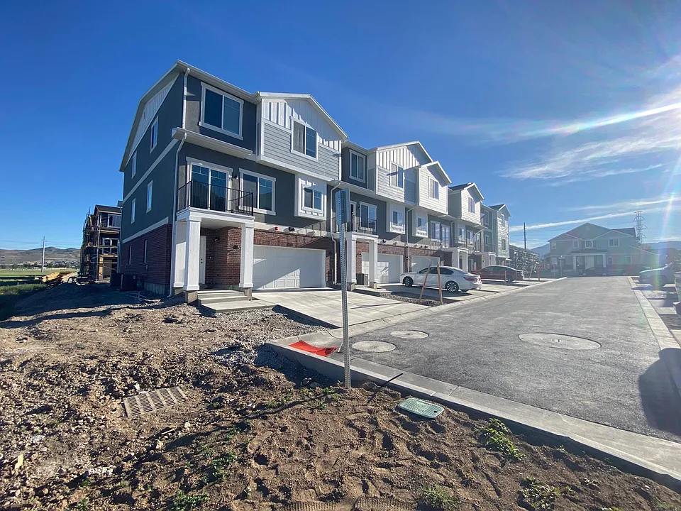 House with street view
