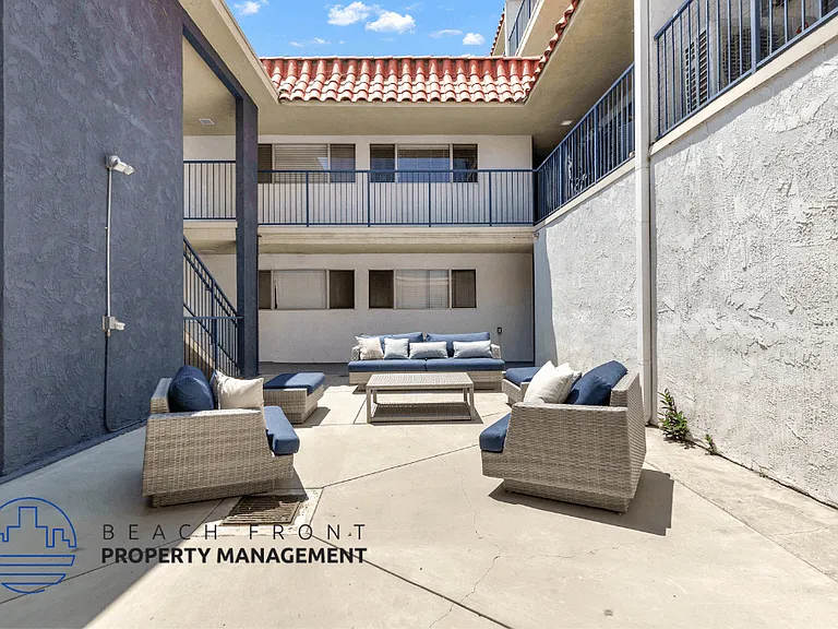 740 W 24th St. — Photo 9
