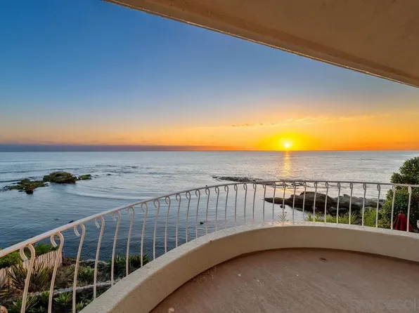 5716 Dolphin Pl, La Jolla, CA 92037