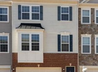 42219 Dean Chapel Sq, Chantilly, VA 20152