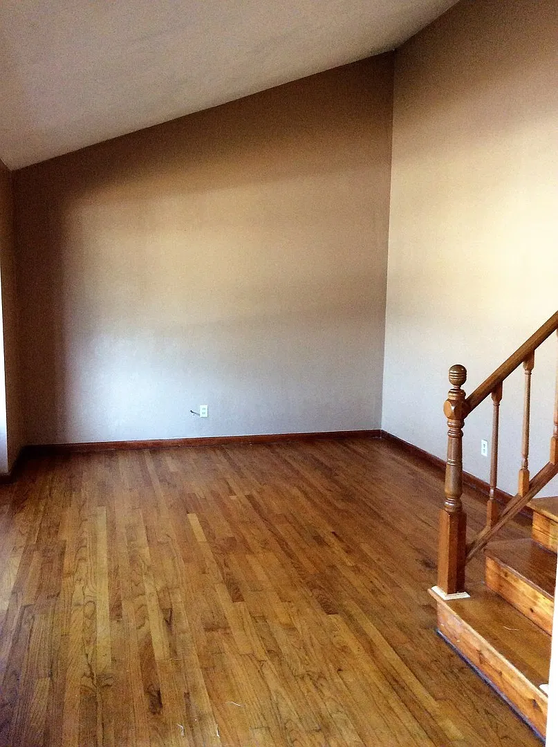 Aragona Village home with an attached Garage & Private Backyard — Photo 4