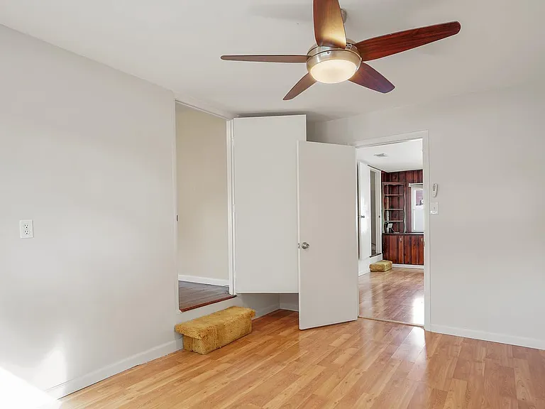 1838 Griffith Rd — Photo 14