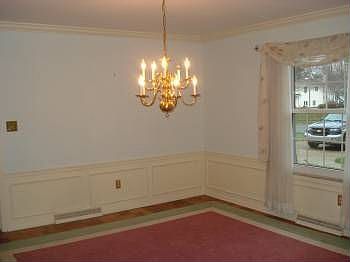 5th image of 391 Appleblossom Ln