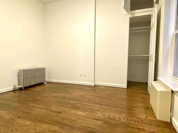 4th image of 139 E 13th St #4D