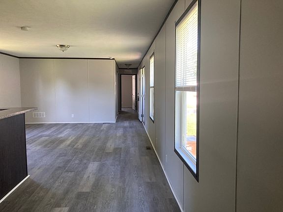 5th image of 465 Cambridge Dr #465