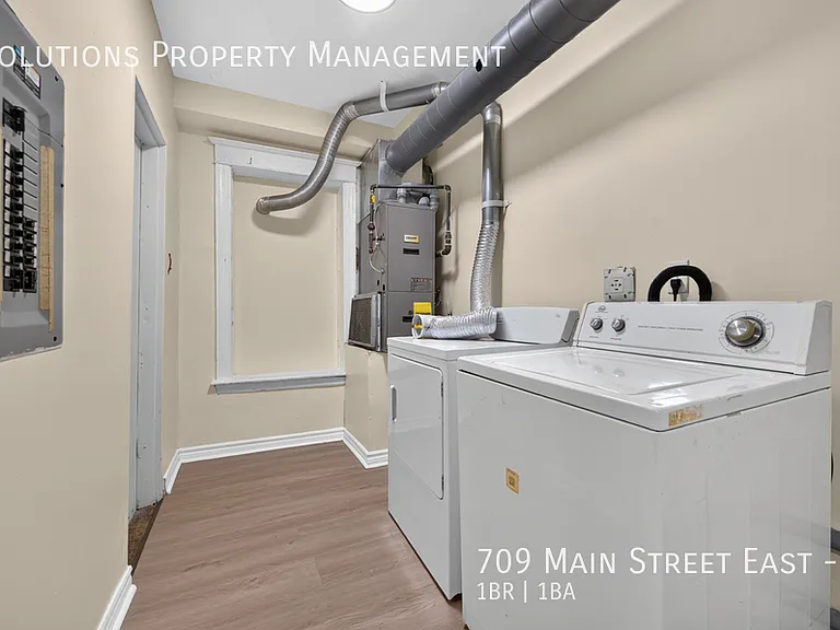 709 Main St E #1 — Photo 12