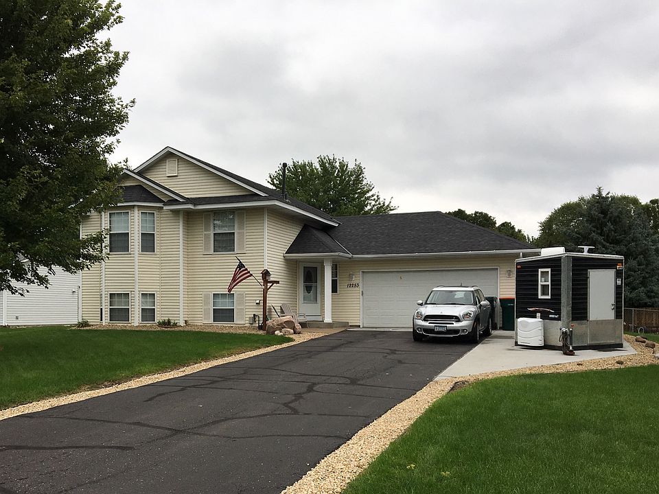 1st image of 12253 Baltimore Ct NE