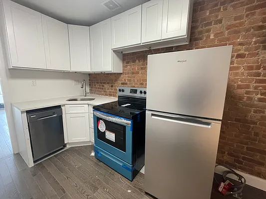 Rented by Outpost Brokerage LLC | media 40