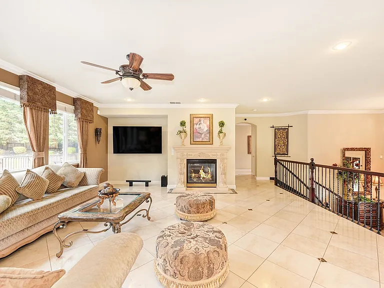 1676 Stronsay Ct — Photo 15