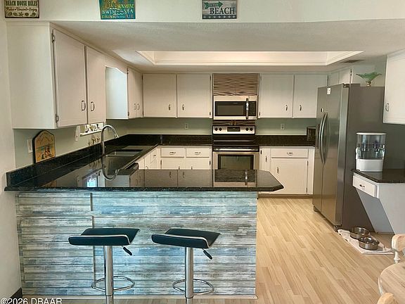 4th image of 22 Seabridge Dr