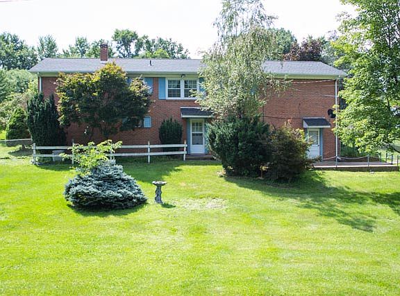 4th image of 1155 Dale Cir