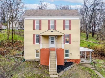 706 Locust St, Penn, PA, 15675