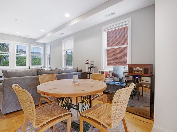 1718 9th St NW #2-11_08302023