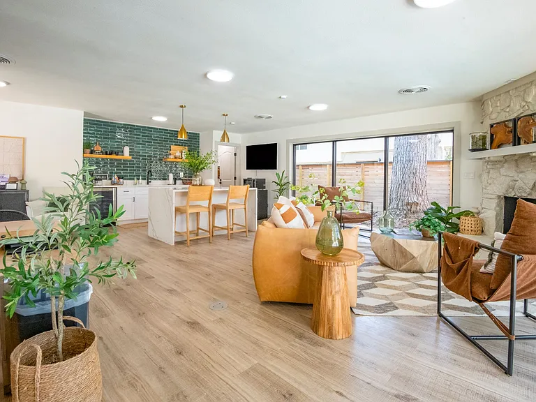 The Garden District Apartments — Photo 10