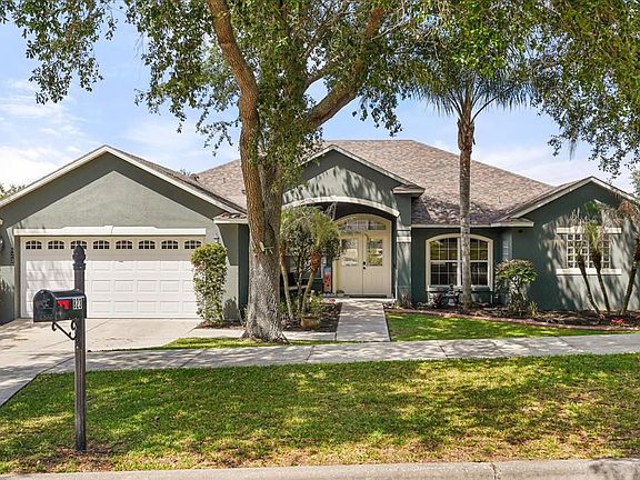 3rd image of 823 PRINCETON DRIVE