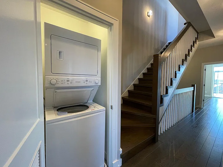 458 N Noble St #3W — Photo 13