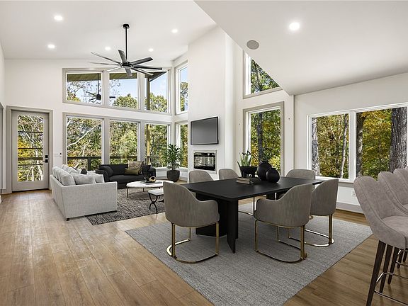 3rd image of 19 Crawley Ln