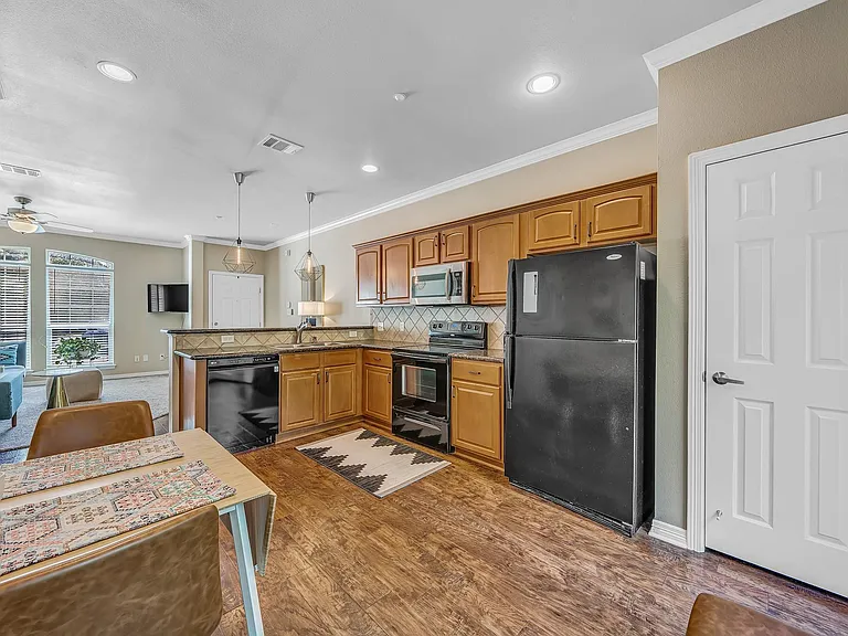 305 Holleman Dr E #1506 — Photo 6