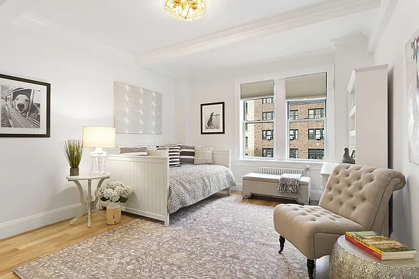 Sold by Compass | media 23