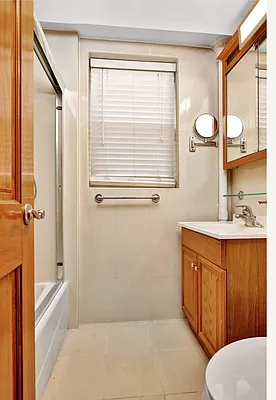 Sold by MJR Real Estate | media 10