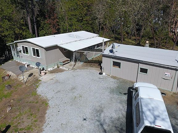 4th image of 1833 Saratoga Way