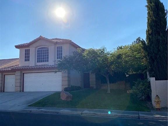3rd image of 8959 Sierra Palms Way